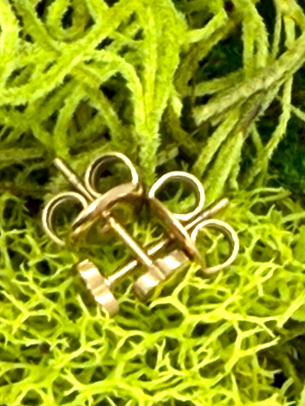 14k Yellow Gold Plated Stainless Steel Tiny Heart Stud Earrings - Picture 4 of 4